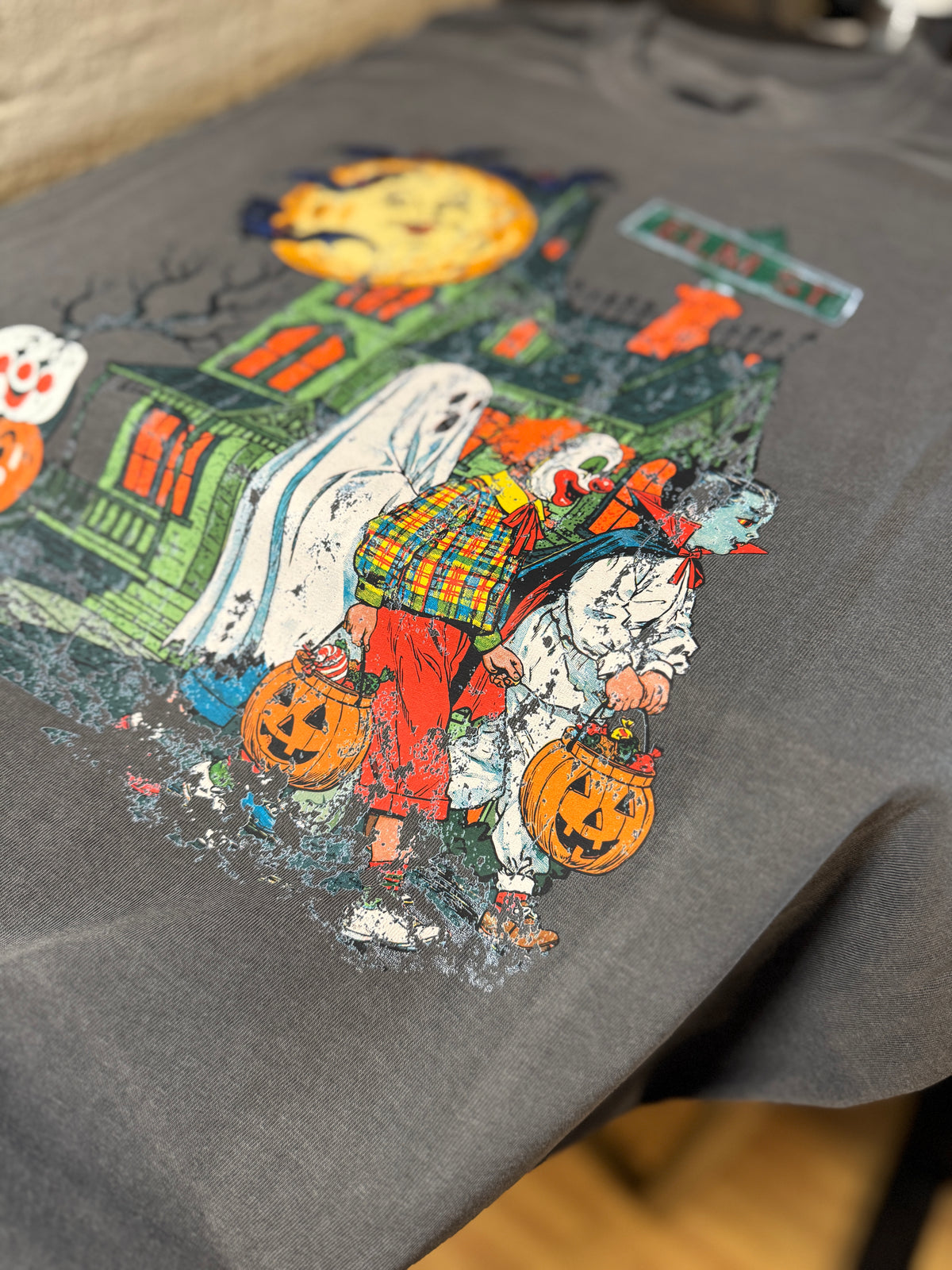 Distressed Elm St Halloween