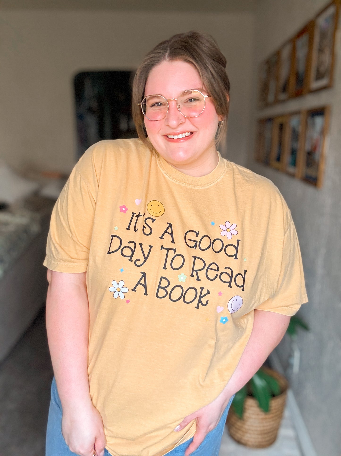 It’s A Good Day To Read A Book T-Shirt