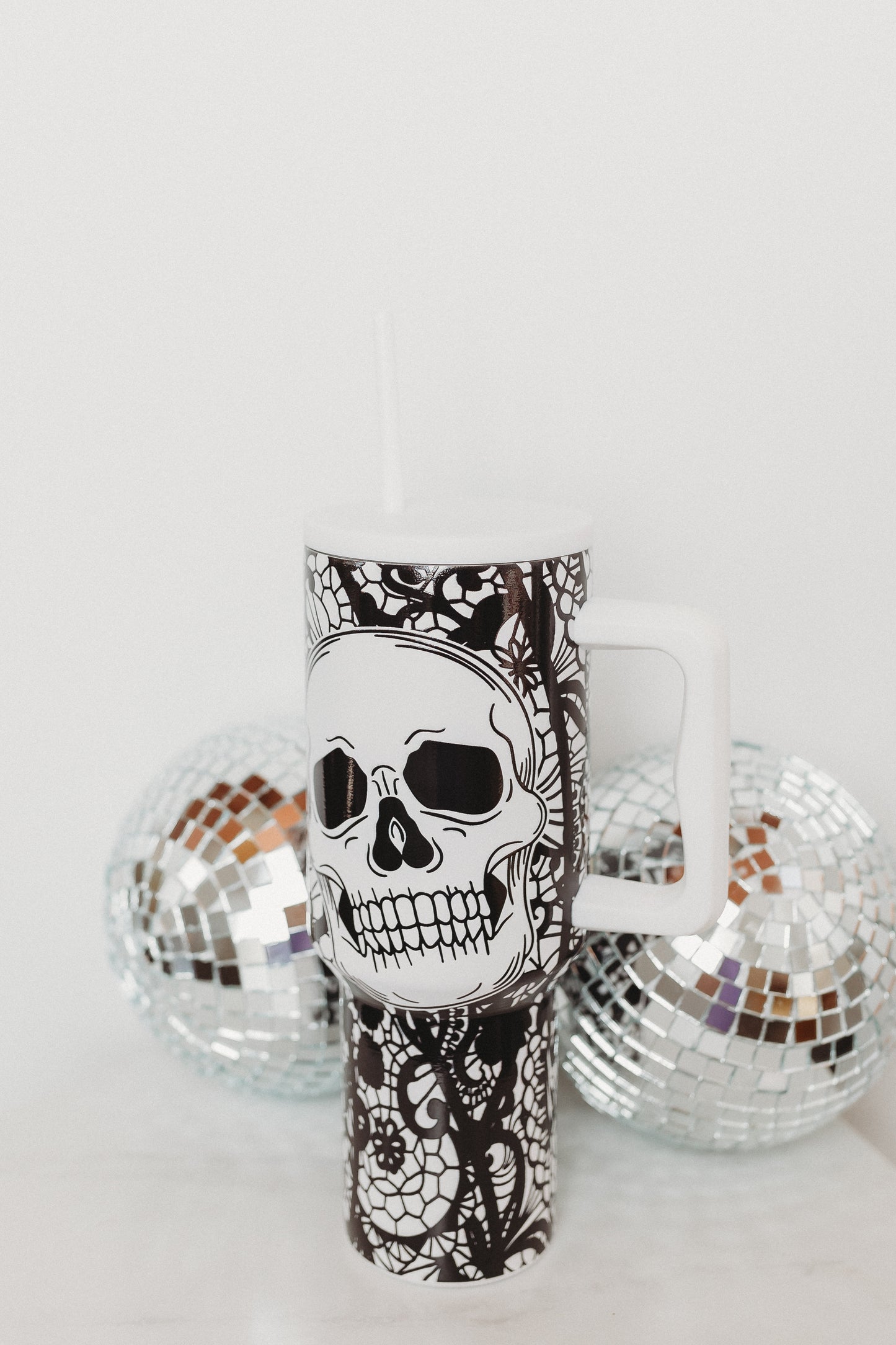 Lace Skull 40oz Sippers | Tumbler | Spill Proof