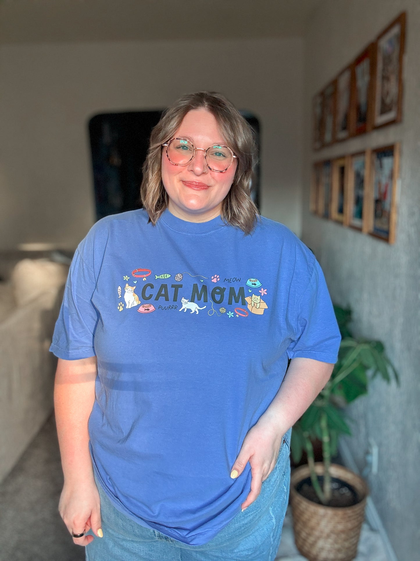 Cat Mom T-Shirt