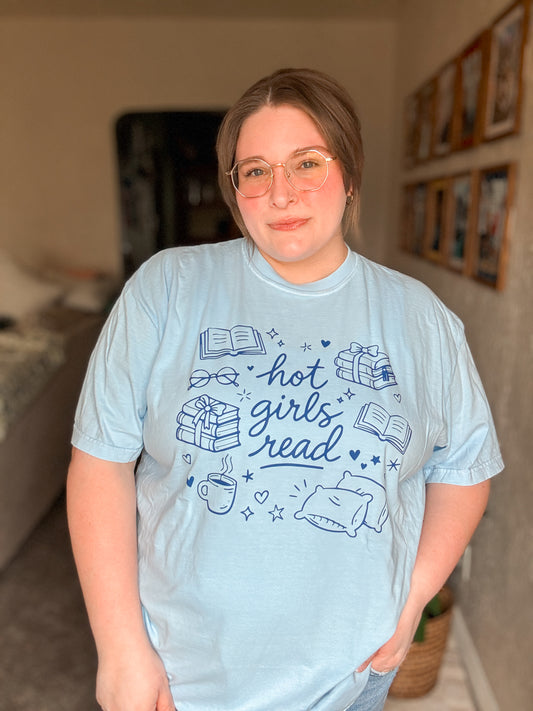 Hot Girls Read T-Shirt