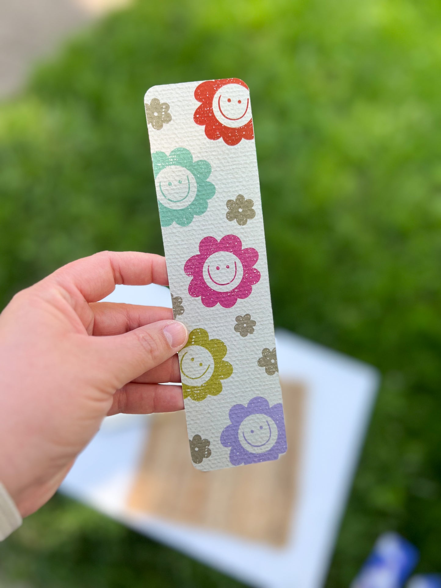 RTS Smiley Daisies Bookmark